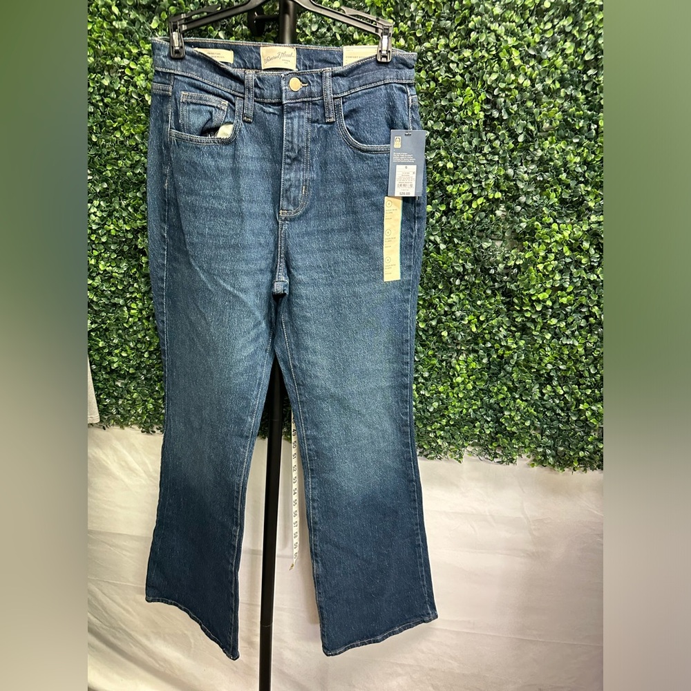 Universal Thread Blue Flare & Wide Leg Jeans